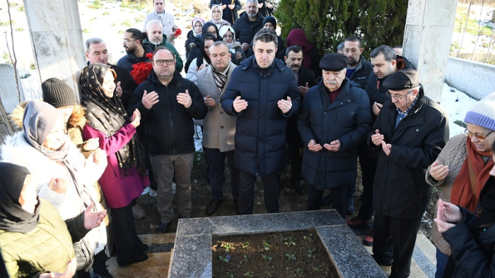 Müftü Raşit Efendi ve Hüseyin Yazır mezarları başında anıldı